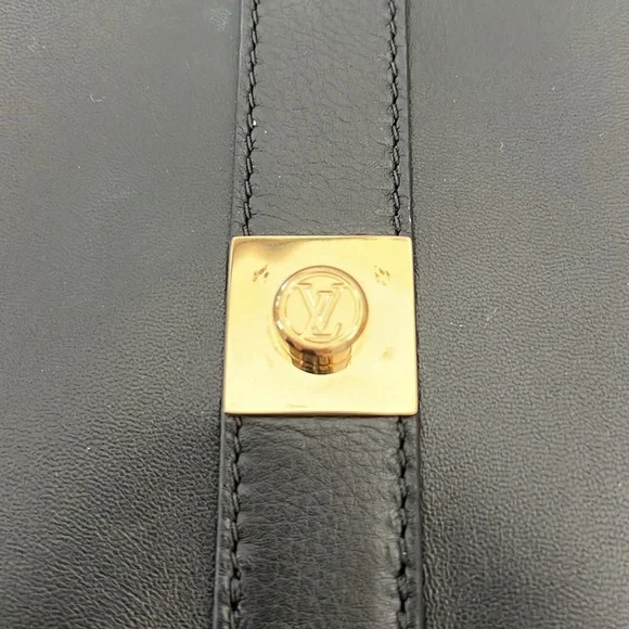 Louis Vuitton Black Calfskin Rendez-Vous Adjustable Shoulder Strap Bag AuthPurse - Picture 15 of 15